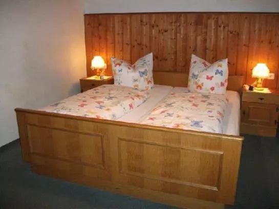 هتل Ferienwohnungen Und Gästezimmer Eberle