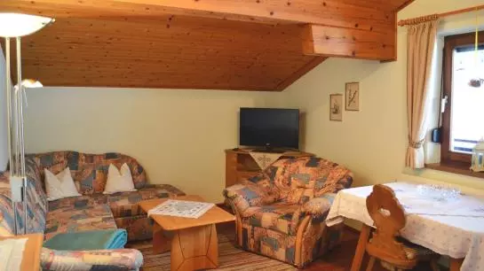 ペンション Gästehaus Weissenbach