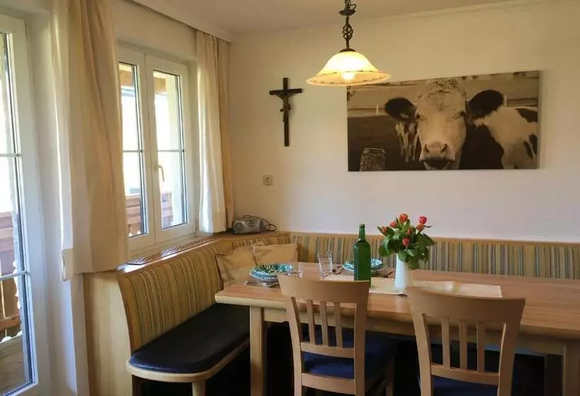 Hotelli Knirschenhof