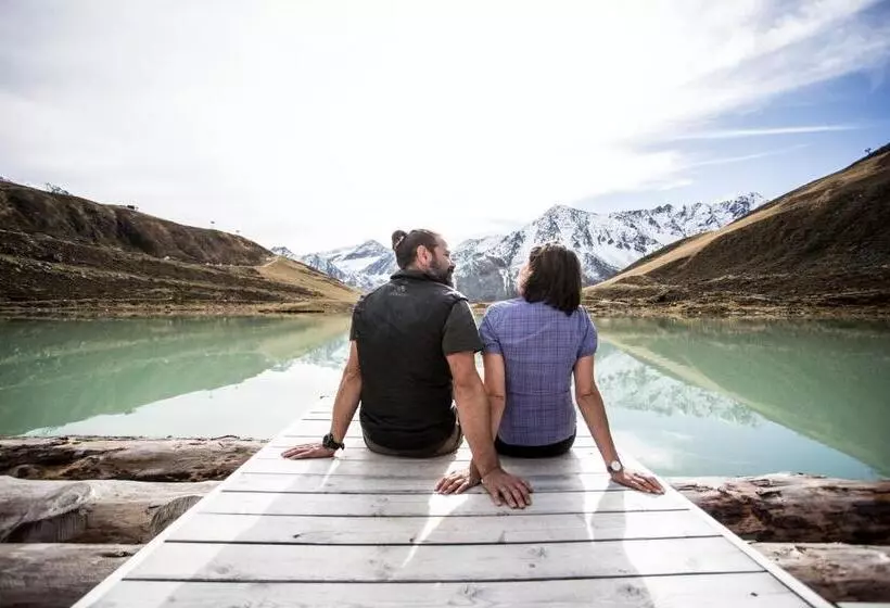 Hotelli Pension Mittagskogel