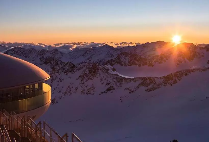 Hotelli Pension Mittagskogel