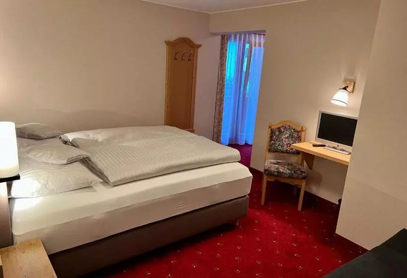 هتل Apart Sturpen