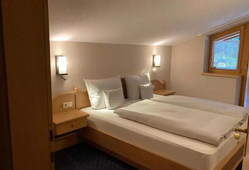 هتل Apart Sturpen