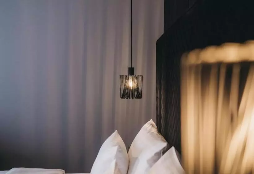 ホテル The Crystal Vaya Unique