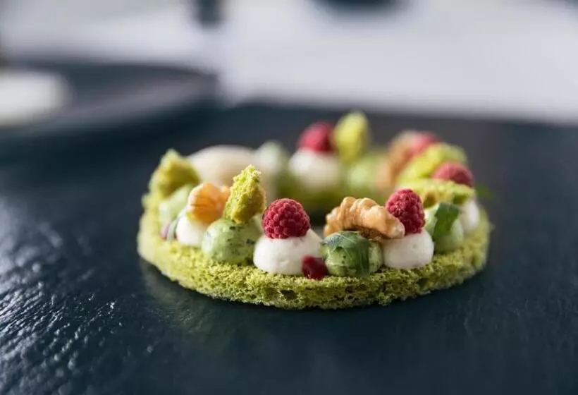 ホテル The Crystal Vaya Unique