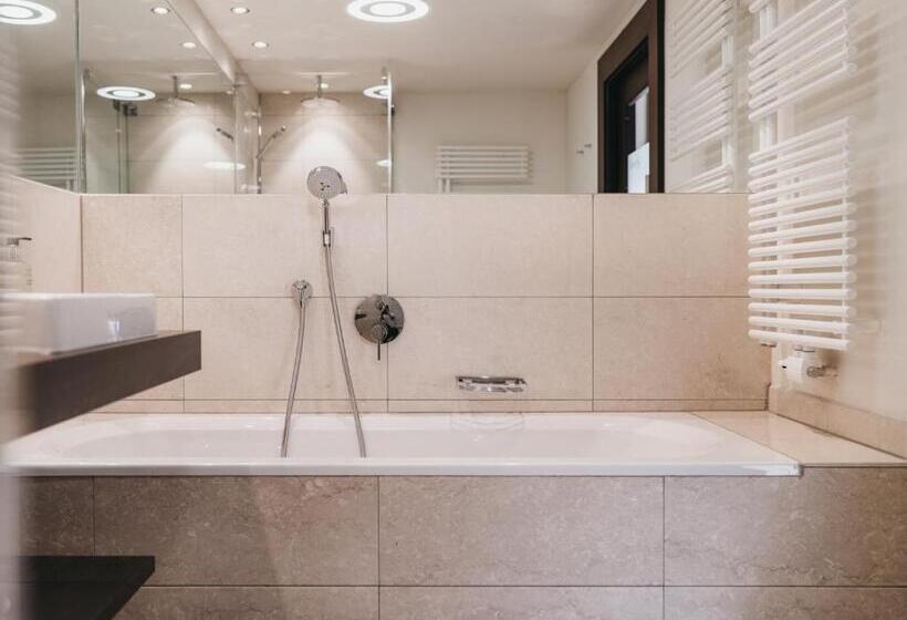 בית מלון כפרי The Crystal Vaya Unique