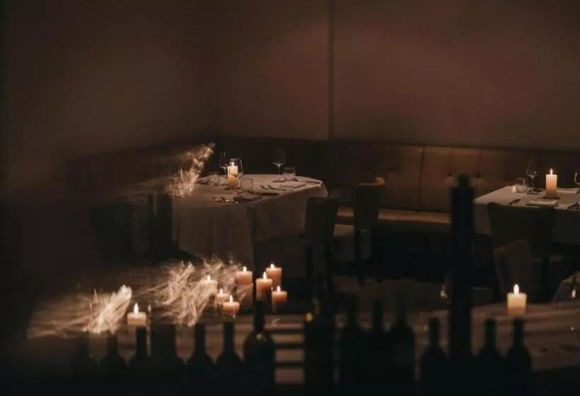 ホテル The Crystal Vaya Unique