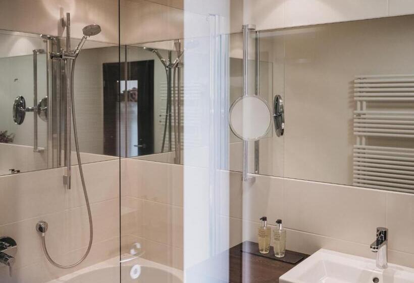 בית מלון כפרי The Crystal Vaya Unique