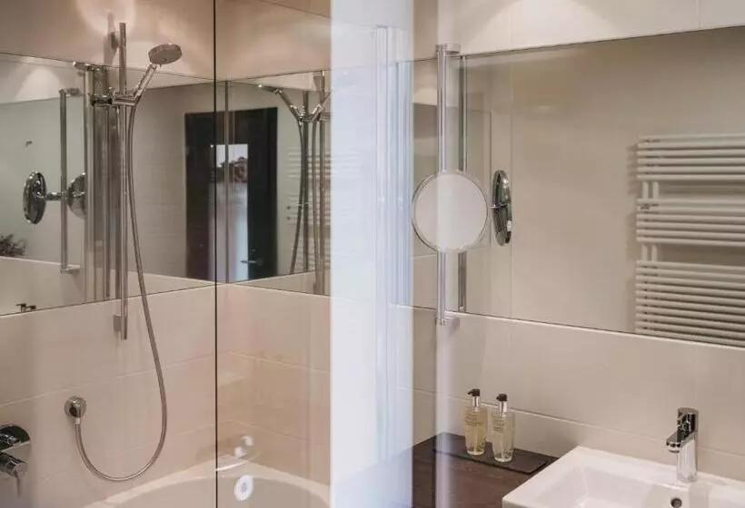 ホテル The Crystal Vaya Unique