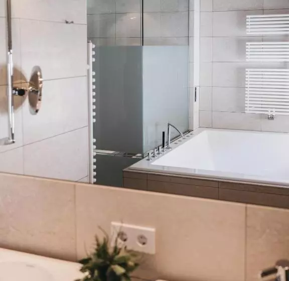 ホテル The Crystal Vaya Unique