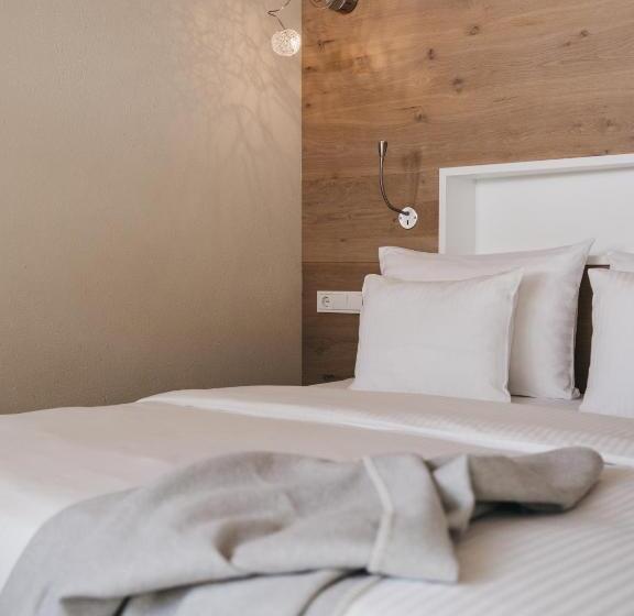 בית מלון כפרי The Crystal Vaya Unique