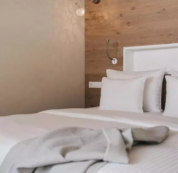 ホテル The Crystal Vaya Unique