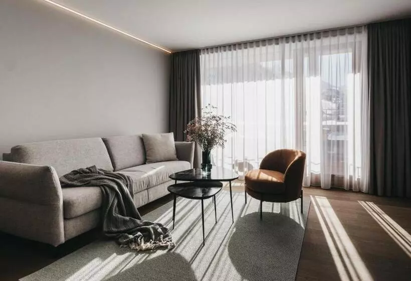 ホテル The Crystal Vaya Unique