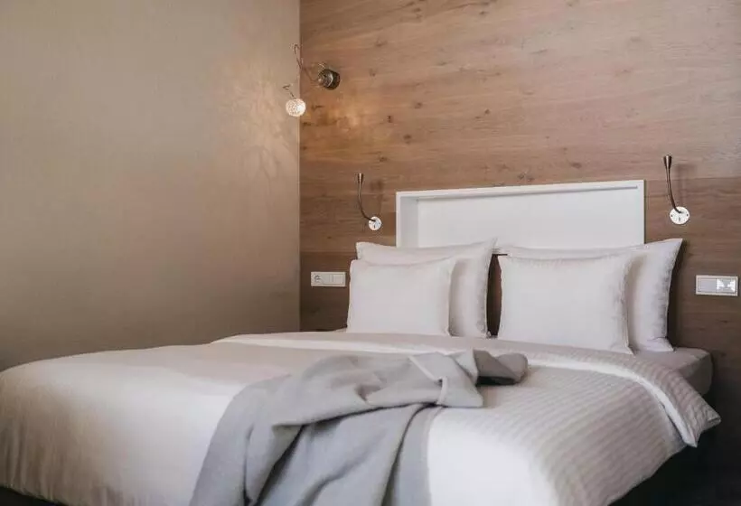 ホテル The Crystal Vaya Unique