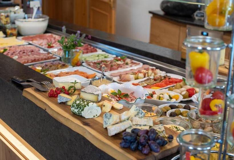 בית מלון כפרי Weinberghof & Weingut Lagler