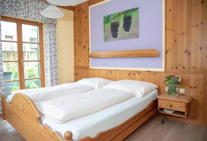 هتل Weinberghof & Weingut Lagler