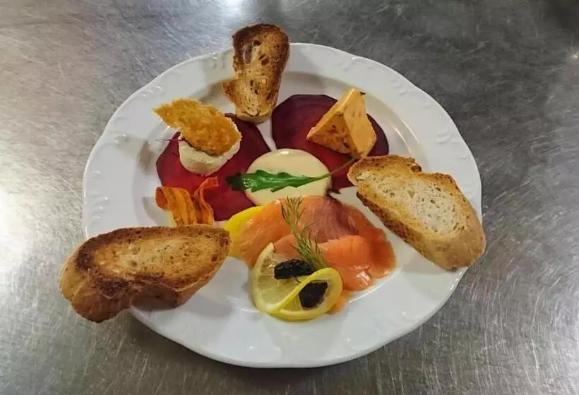 Majatalo Gasthof Alte Tanne