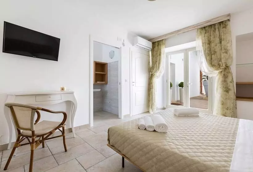 1911 B&b I Tarocchi   Camera Matrimoniale La Luna