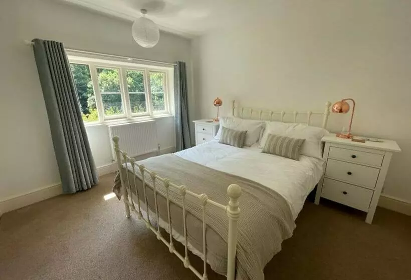 Cosy Cottage In Lynbridge, Near Lynton, Uk