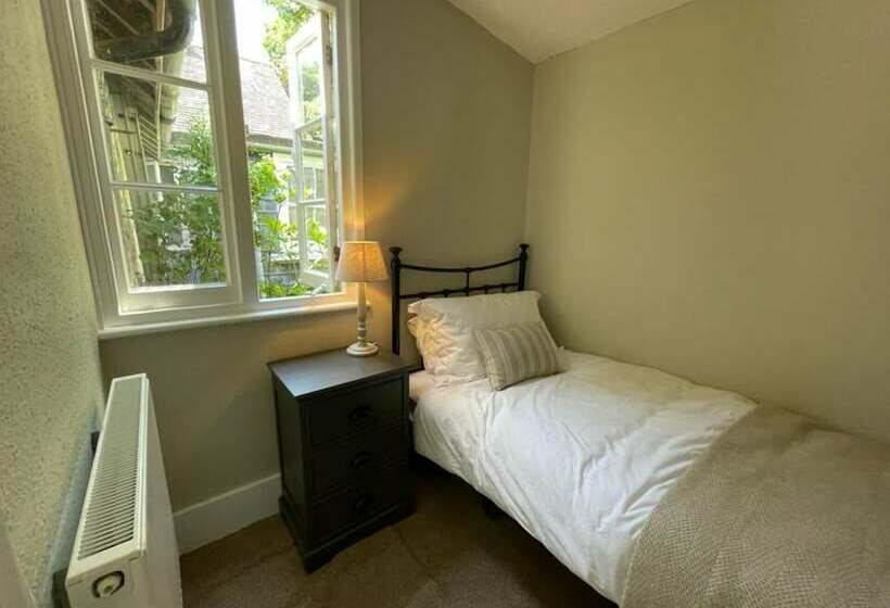 Cosy Cottage In Lynbridge, Near Lynton, Uk