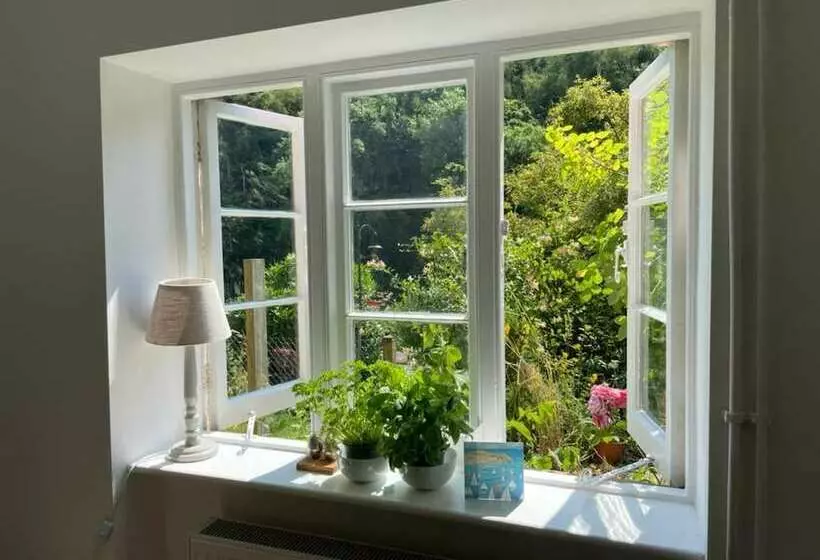 Cosy Cottage In Lynbridge, Near Lynton, Uk