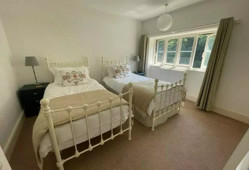 Cosy Cottage In Lynbridge, Near Lynton, Uk