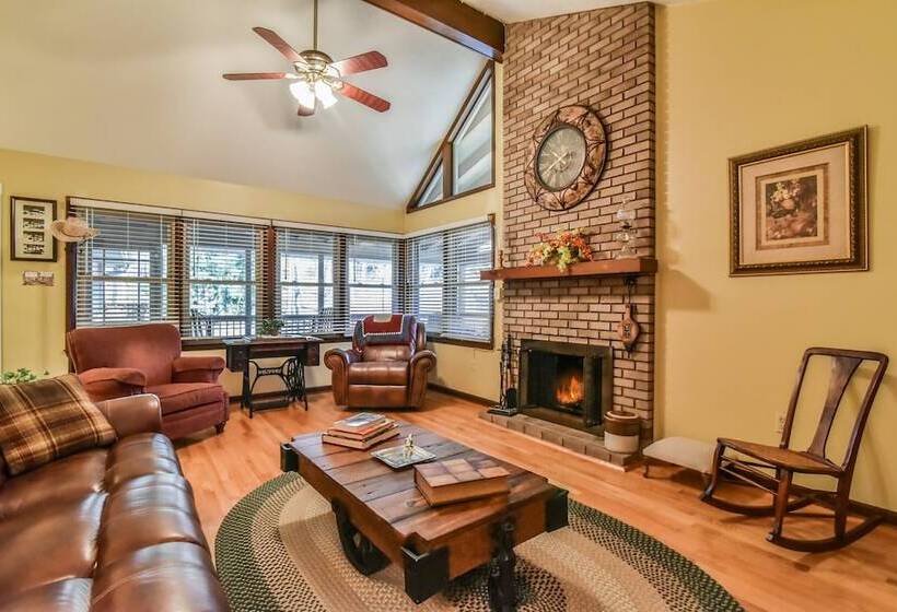 Creekside Cottage Star 5 Vacations