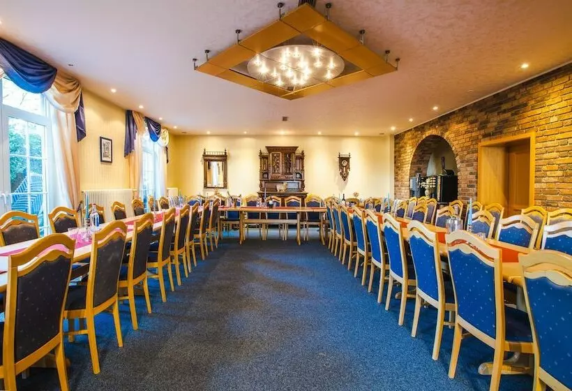 Hotelli Zur Altstadt