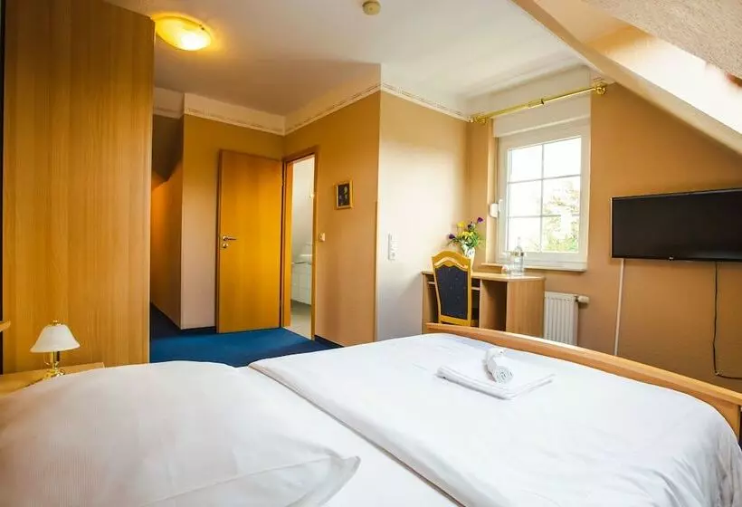 Hotelli Zur Altstadt