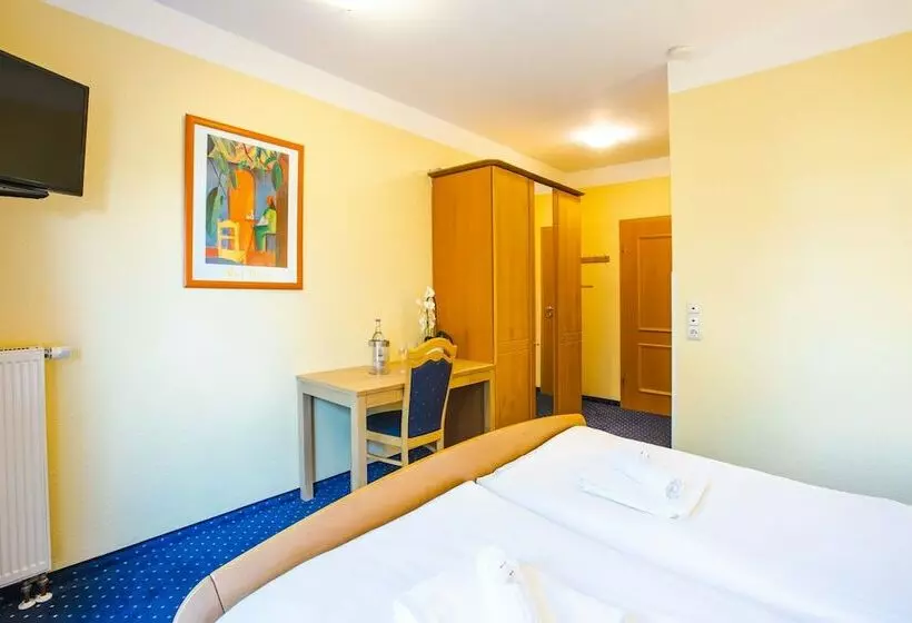 Hotelli Zur Altstadt