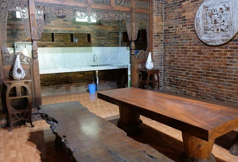 بنسيون Villa Bandungan By Simply Homy