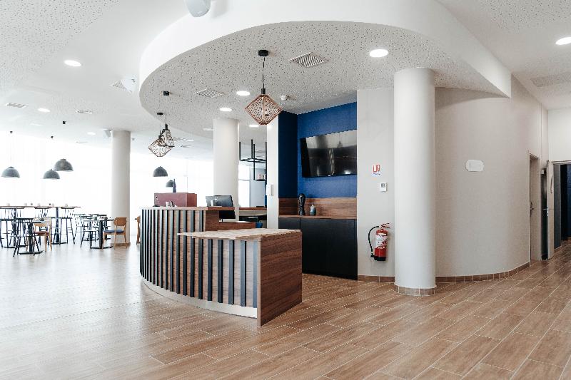 هتل Appart City Collection Saint Germain En Laye