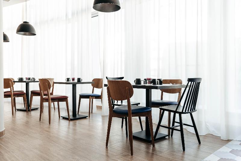 هتل Appart City Collection Saint Germain En Laye