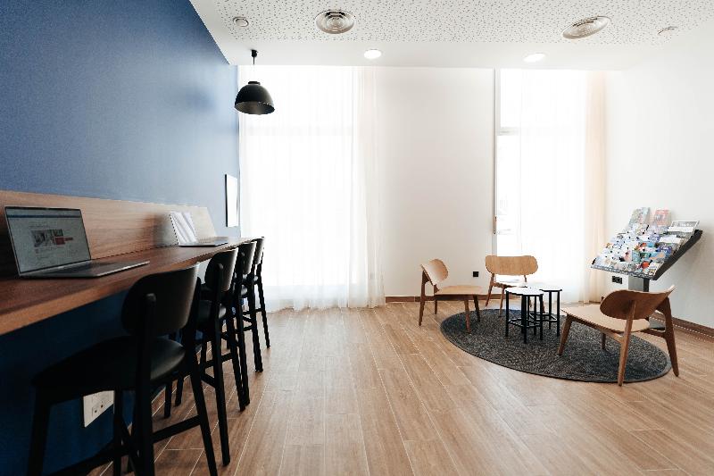 هتل Appart City Collection Saint Germain En Laye