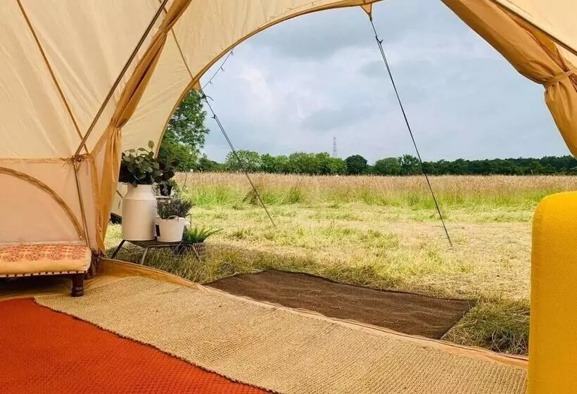 Private Glamping In A Vintage Caravan & Bell Tent