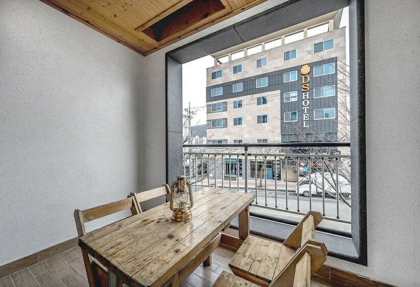 Yeosu Junghyun Pension