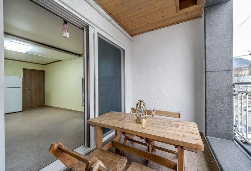 Yeosu Junghyun Pension