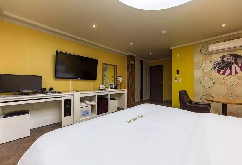 Top Motel