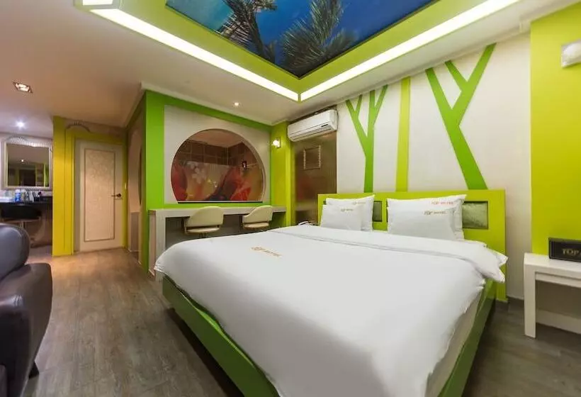 Top Motel