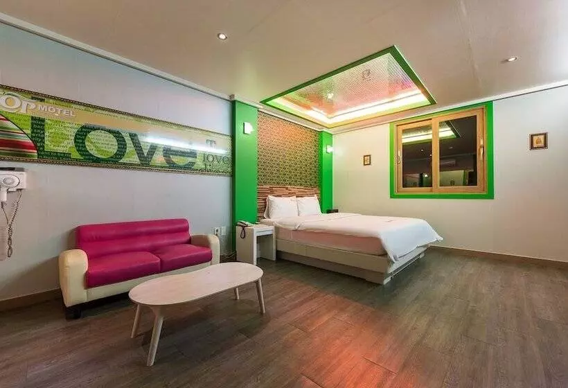 Top Motel