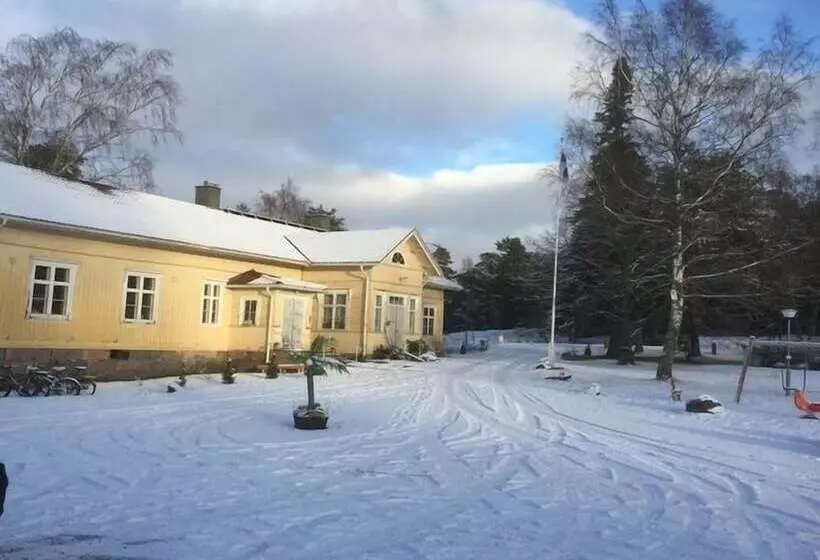 Aamiaismajoitus (B&B) Ravintola Kansakoulu Ja Majatalo