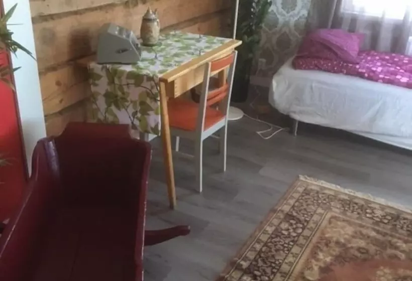 Aamiaismajoitus (B&B) Ravintola Kansakoulu Ja Majatalo