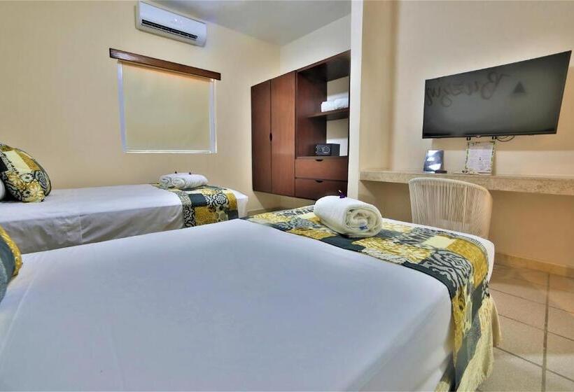 ホテル 12 Bees By Kavia