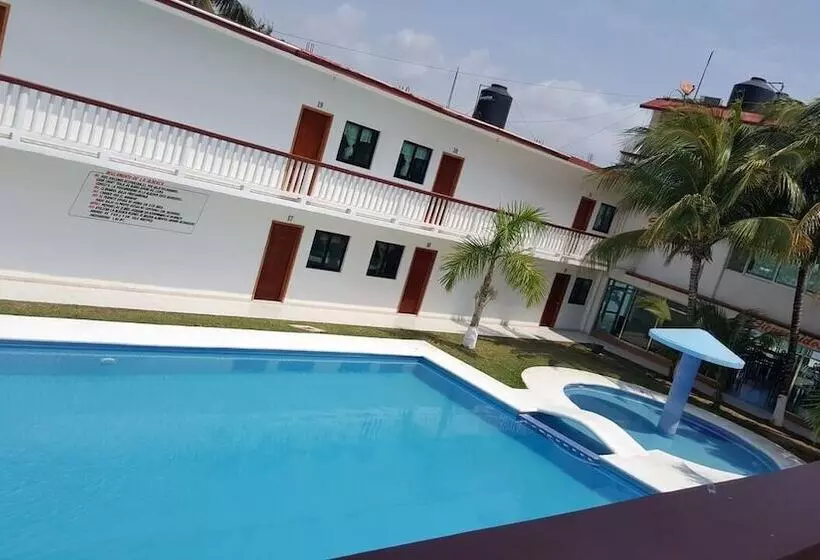 ホテル El Faro