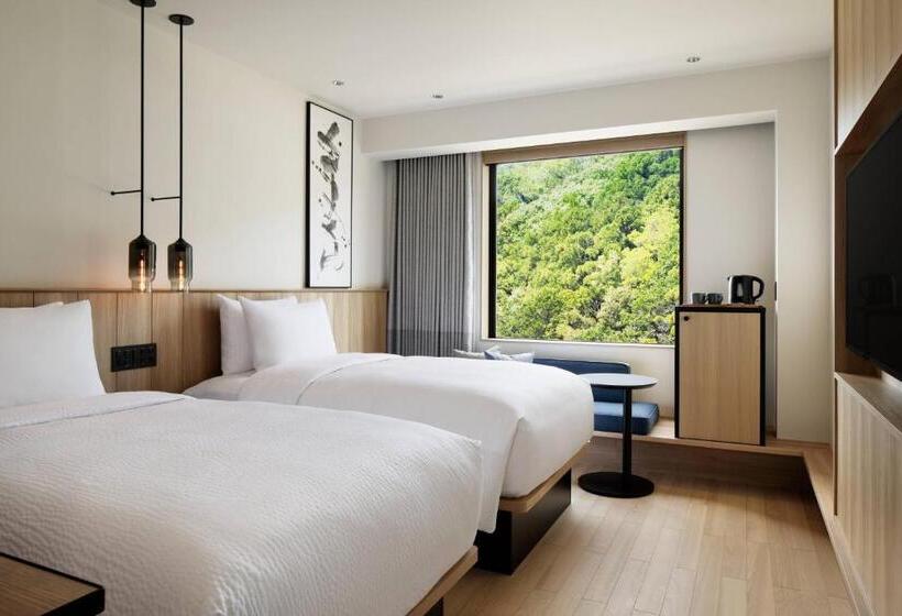 בית מלון כפרי Fairfield By Marriott Wakayama Kushimoto