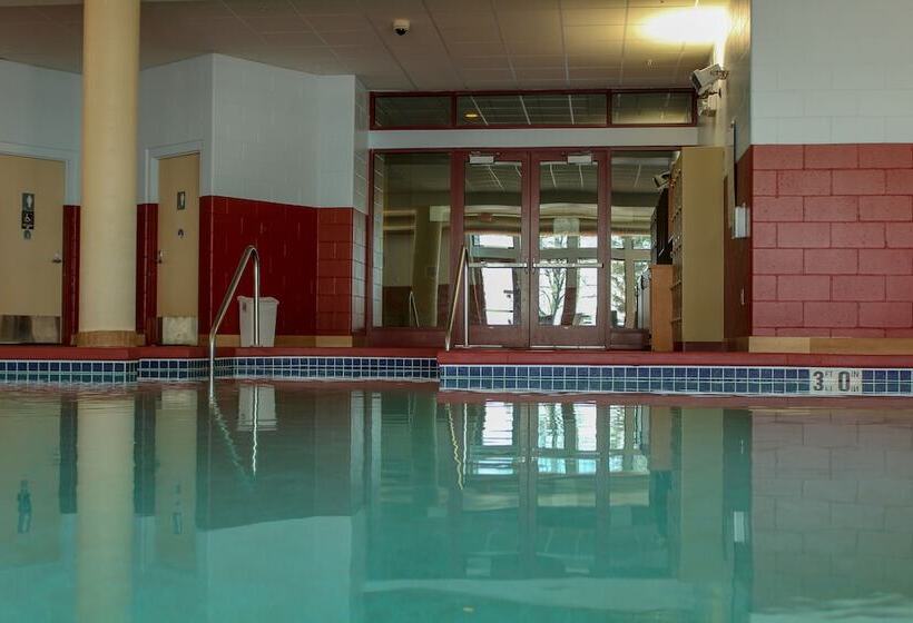 فندق Legendary Waters Resort & Casino