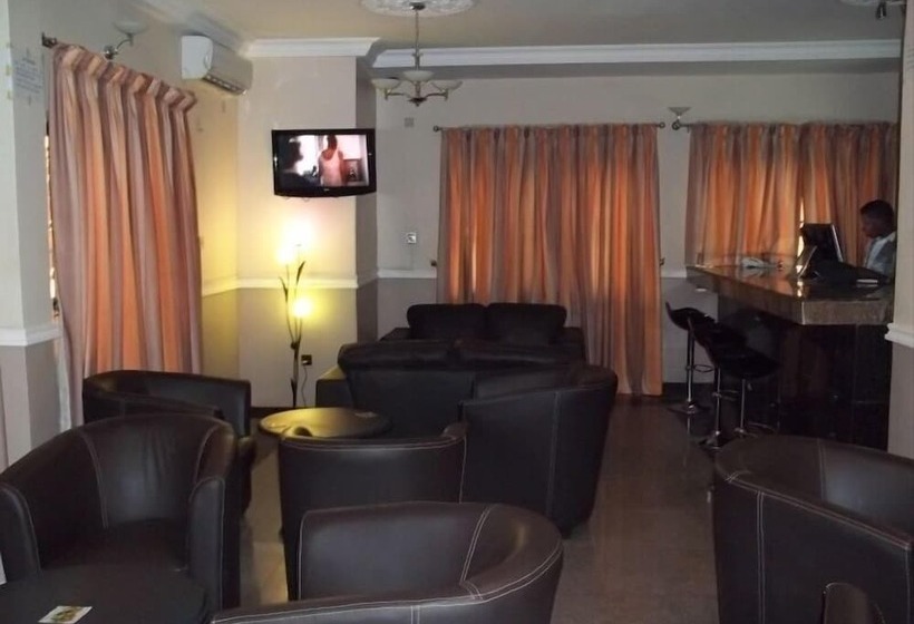 هتل Signature Grand