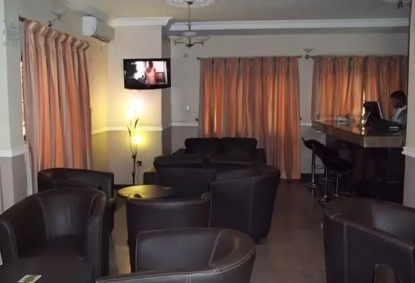 هتل Signature Grand