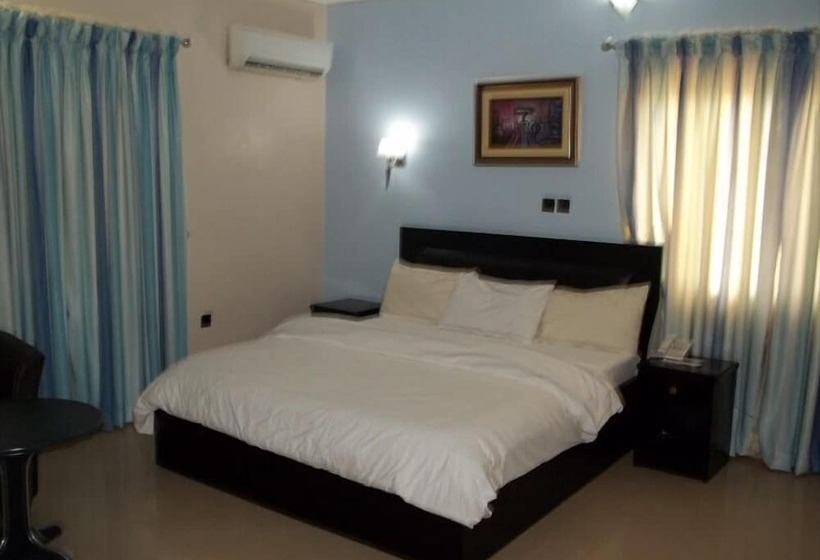 هتل Signature Grand