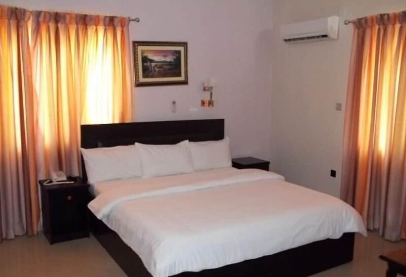 هتل Signature Grand